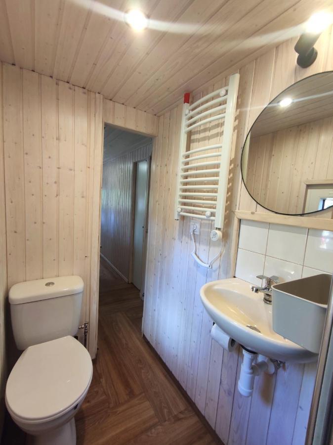 Lesny Domek W Stylu Scandi Z Jacuzzi Nad Jeziorem Kaszuby Grzybowo  Exterior photo