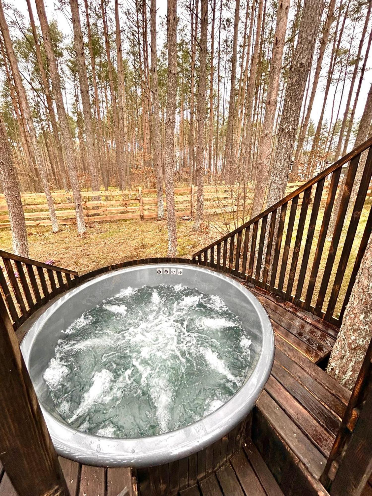 Lesny Domek W Stylu Scandi Z Jacuzzi Nad Jeziorem Kaszuby Grzybowo  Exterior photo