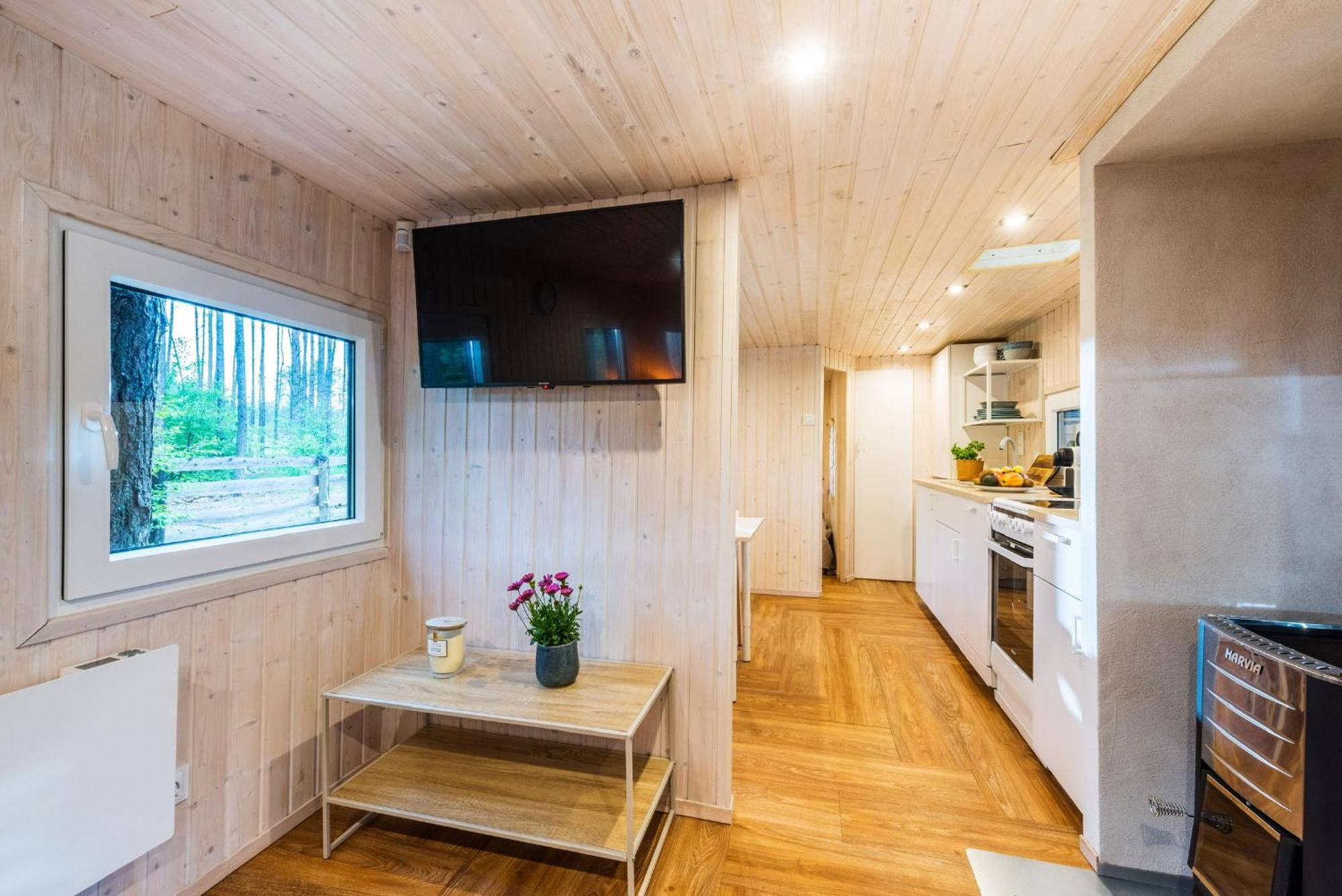 Lesny Domek W Stylu Scandi Z Jacuzzi Nad Jeziorem Kaszuby Grzybowo  Exterior photo